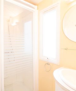 Salle De Bain Mobil Home Galion Pmr Pour 4 Personnes Au Dauphin Près De Royan