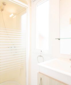 Salle De Bain Mobil Home Galion Pour 4 Personnes à Saint Georges De Didonne