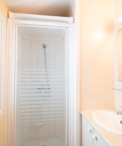 Salle De Bain Mobile Home Recif En Locationcamping Le Dauphin à Saint Georges De Didonne